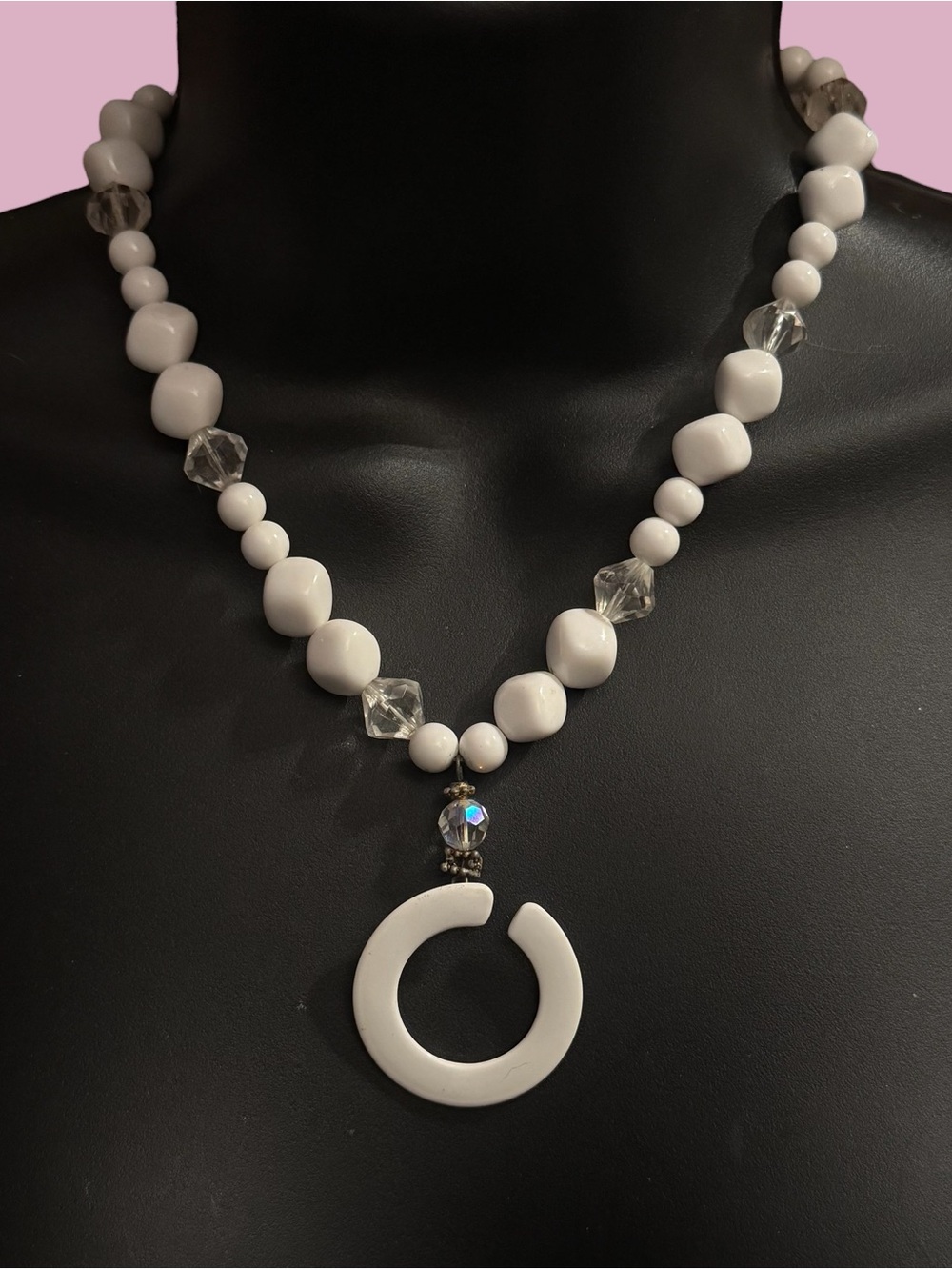 Vintage Monet white acrylic asymmetrical pendant bead necklace